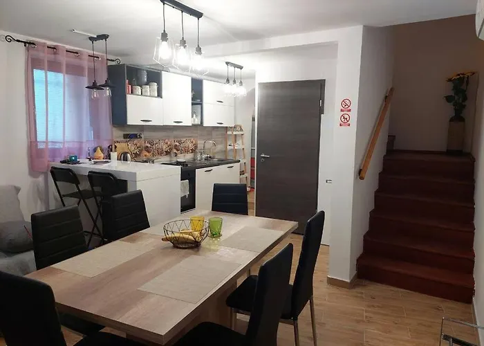 Atraktivna Kuca Sa Saunom I Grijanim Jacuzzijem Semesterbostad Cres