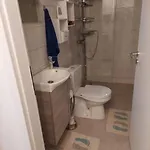 Vakantiehuis Atraktivna Kuca Sa Saunom I Grijanim Jacuzzijem *