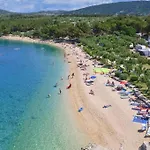 Vakantiehuis Atraktivna Kuca Sa Saunom I Grijanim Jacuzzijem Cres