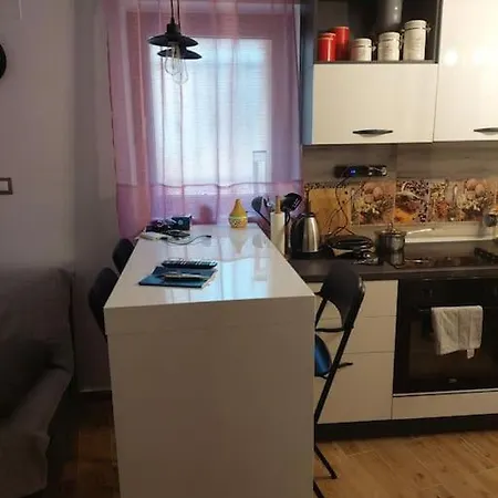 Atraktivna Kuca Sa Saunom I Grijanim Jacuzzijem Casa vacanze Cres