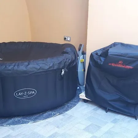 Casa vacanze Atraktivna Kuca Sa Saunom I Grijanim Jacuzzijem Cres
