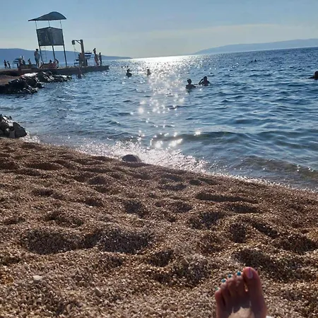 Atraktivna Kuca Sa Saunom I Grijanim Jacuzzijem Cres