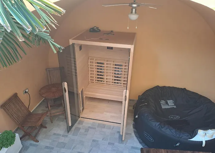 Atraktivna Kuca Sa Saunom I Grijanim Jacuzzijem